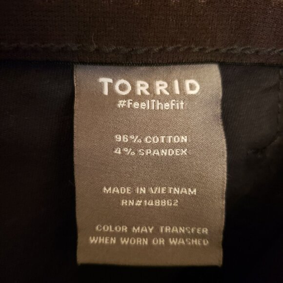 Torrid Jogger Hem Cotton Blend Pull On Black Pants w/Pockets Sz 24 NWT - Picture 10 of 12